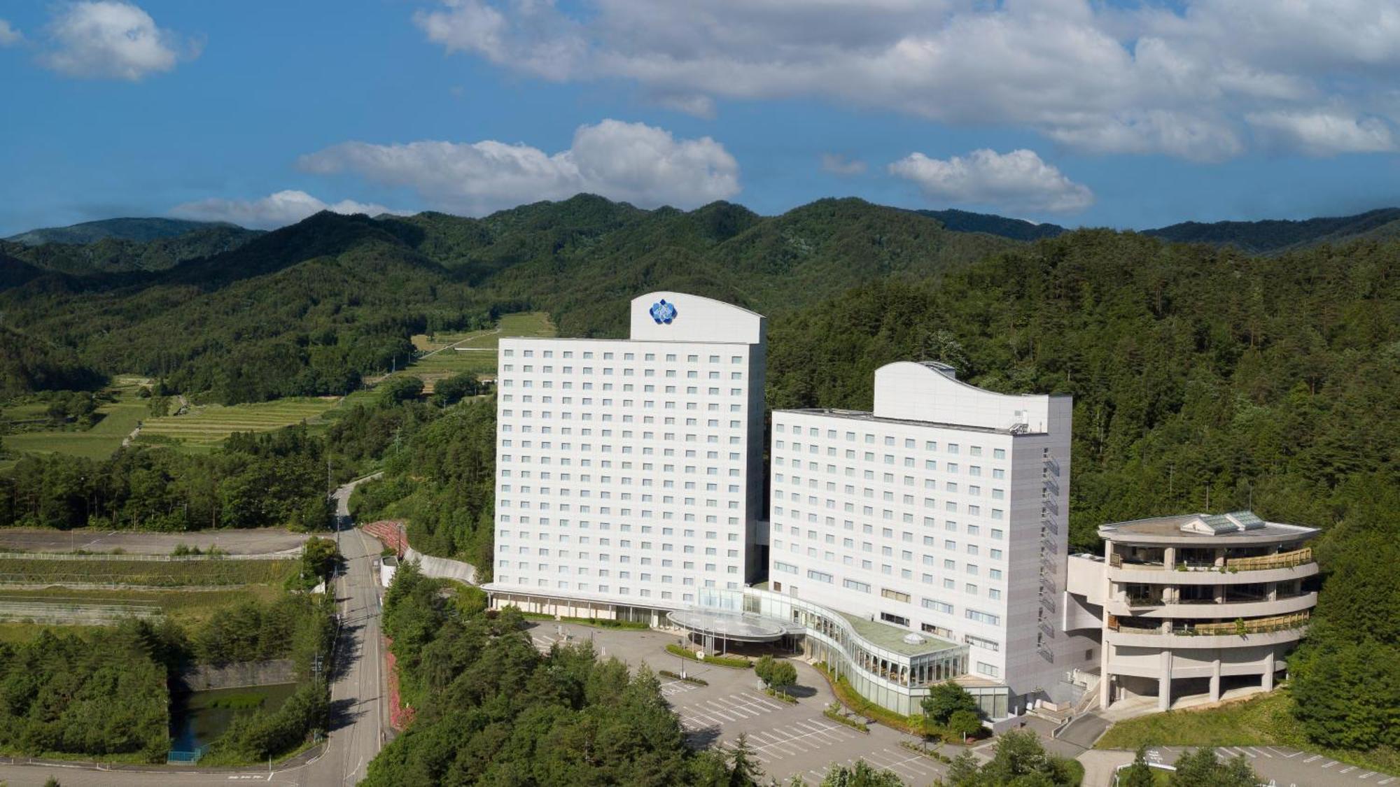 Hotel Associa Takayama Resort Экстерьер фото